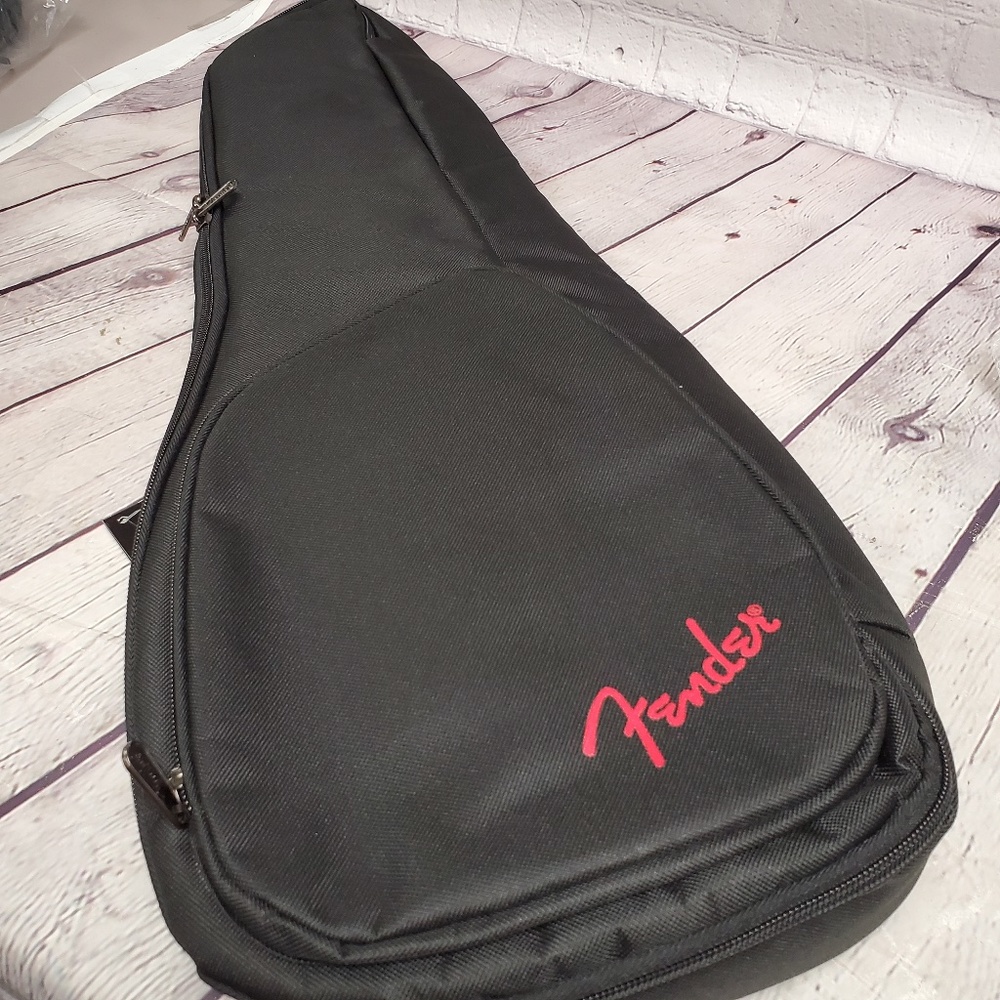 Fender F610 Concert Ukulele Gig Bag